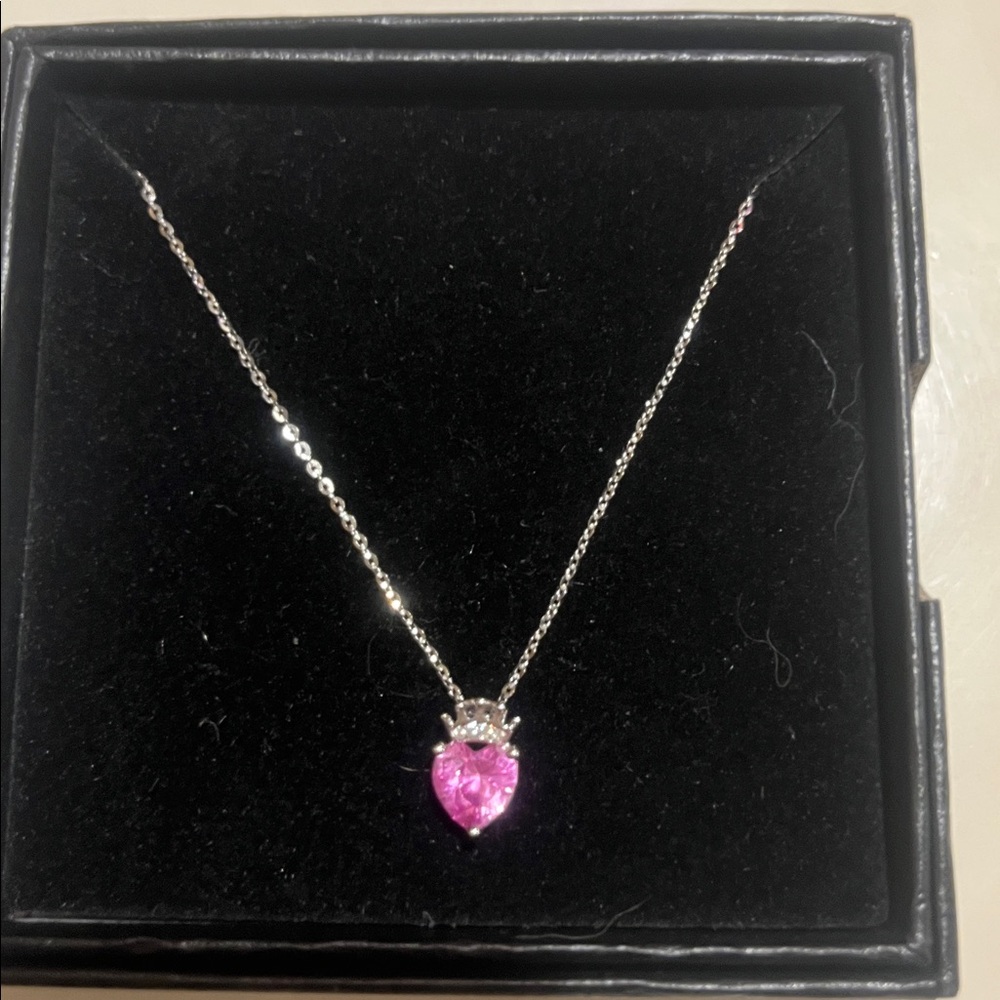 Pink Heart Crown Ncklace